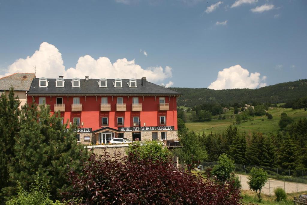 Hotel Corrieu La Llagonne Eksteriør bilde